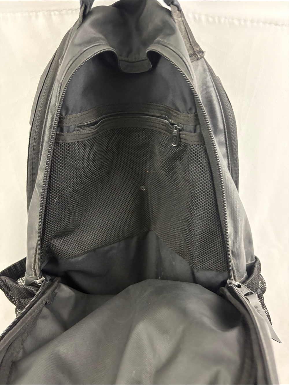 Nike Ultimatum Max Air Gear Backpack Black - Picture 11 of 13